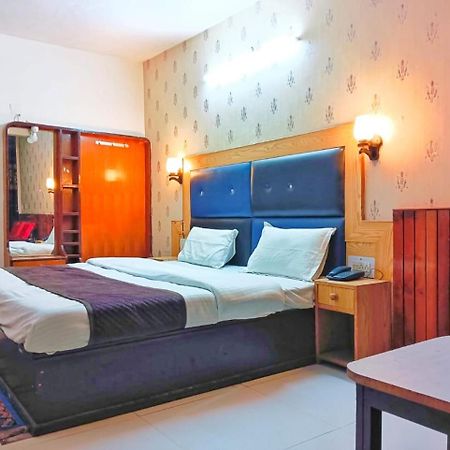 Hotel Gilbert Mountain View Manāli Esterno foto